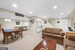 2028 Farmview Dr, Newtown, PA 18940 - Photo 43