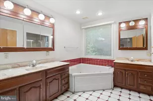 1373 Oxford Valley Rd, Yardley, PA 19067 - Photo 33