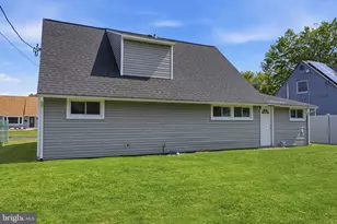 47 Mintleaf Rd, Levittown, PA 19056 - Photo 23