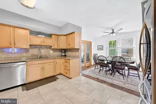 335 Fox Hollow Dr, Feasterville-Trevose, PA 19053 - Photo 11