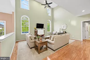 203 Crittenden Dr, Newtown, PA 18940 - Photo 15