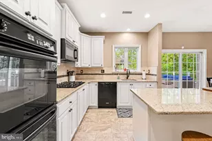 203 Crittenden Dr, Newtown, PA 18940 - Photo 11