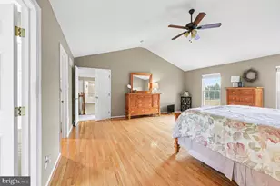 203 Crittenden Dr, Newtown, PA 18940 - Photo 21