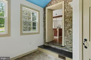 1067 W Thatcher Rd, Quakertown, PA 18951 - Photo 5