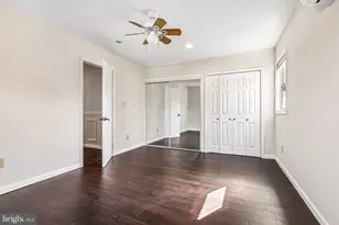 70 Village Ln, Levittown, PA 19054 - Photo 21