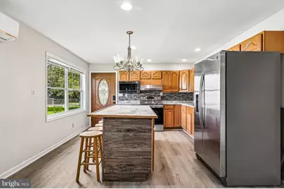 70 Village Lane, Levittown, PA 19054 - Photo 13