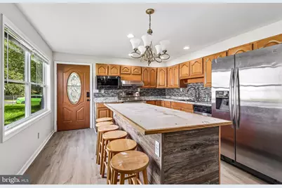 70 Village Lane, Levittown, PA 19054 - Photo 11