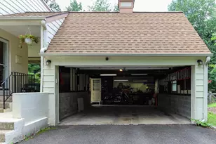 1040 Cherry Ln, Southampton, PA 18966 - Photo 9