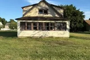 1127 Frosty Hollow Rd, Levittown, PA 19047 - Photo 1
