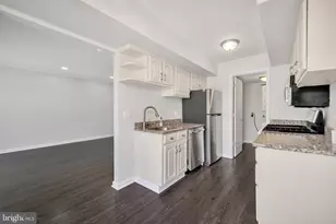 107 Lexington Ct, Warminster, PA 18974 - Photo 5