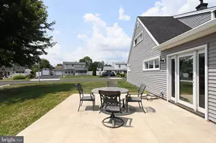 38 Candle Rd, Levittown, PA 19057 - Photo 37