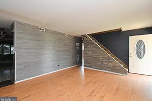 38 Candle Rd, Levittown, PA 19057 - Photo 9