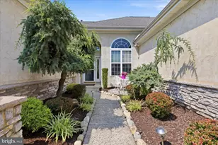 937 Laurens Ln, Warwick, PA 18974 - Photo 5