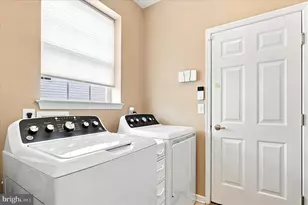 937 Laurens Ln, Warwick, PA 18974 - Photo 15