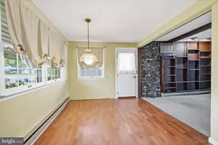139 Northpark Dr, Levittown, PA 19054 - Photo 3