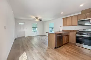 5128 Gowan Dr, Morrisville, PA 19067 - Photo 9