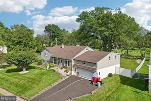 865 Worthington Dr, Warminster, PA 18974 - Photo 1