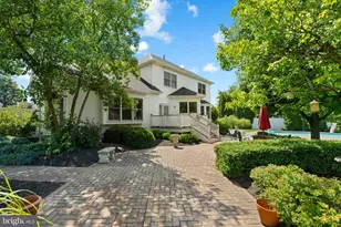 1224 Bridle Estates Dr, Yardley, PA 19067 - Photo 5