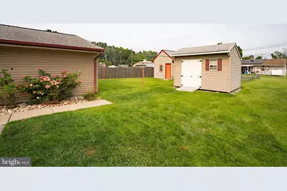 151 Willow Drive, Levittown, PA 19054 - Photo 25
