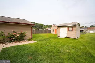 151 Willow Dr, Levittown, PA 19054 - Photo 25