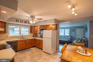 212 Stanford Rd, Fairless Hills, PA 19030 - Photo 5