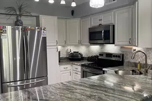 988 Gates Pl, Warminster, PA 18974 - Photo 1