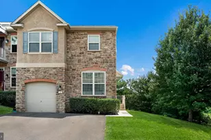 3 Brinkmanns Way, Feasterville-Trevose, PA 19053 - Photo 1