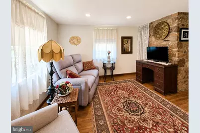 10 W Butler Avenue, Doylestown, PA 18901 - Photo 15