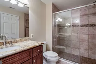 907 Diamond Dr, Newtown, PA 18940 - Photo 17