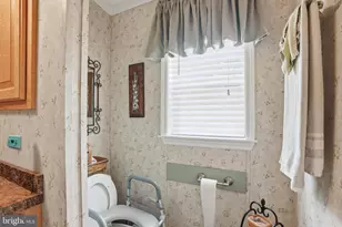 1065 Pine Cir, Telford, PA 18969 - Photo 17