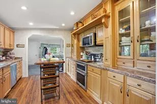 1065 Pine Cir, Telford, PA 18969 - Photo 7