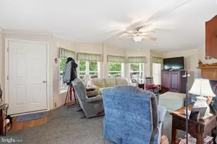 1065 Pine Cir, Telford, PA 18969 - Photo 9