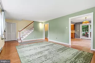 730 N Lafayette Ave, Morrisville, PA 19067 - Photo 5