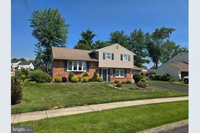 425 Silver Avenue, Southampton, PA 18966 - Photo 1