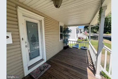 27 N Lafayette Avenue, Morrisville, PA 19067 - Photo 3