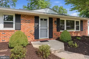 71 Cherokee Rd, Doylestown, PA 18901 - Photo 3
