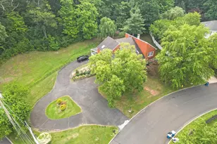 2002 Par Dr, Doylestown, PA 18901 - Photo 3