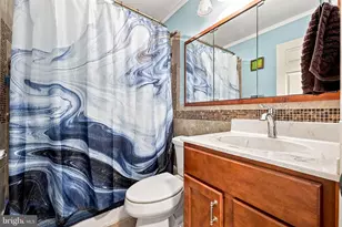 6 Idlewild Rd, Levittown, PA 19057 - Photo 19