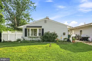 6 Idlewild Rd, Levittown, PA 19057 - Photo 1