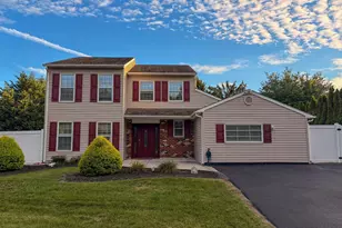 890 Jordan Dr, Bensalem, PA 19020 - Photo 1