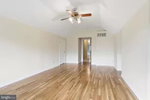 60 Ponderosa Dr, Holland, PA 18966 - Photo 35
