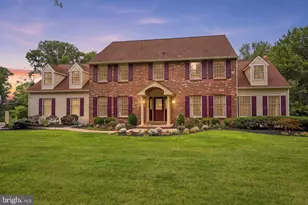 60 Ponderosa Dr, Holland, PA 18966 - Photo 1