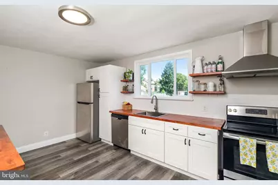 710 N Lafayette Avenue, Yardley, PA 19067 - Photo 3