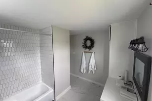 126 Goldengate Rd, Levittown, PA 19057 - Photo 47