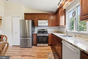 425 Shallcross Rd, Southampton, PA 18966 - Photo 5