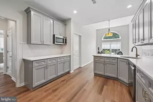10 Bartons Mill Dr, Washington Crossing, PA 18977 - Photo 15