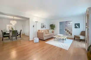 245 Toll Dr, Southampton, PA 18966 - Photo 5