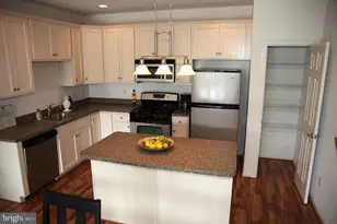 212 Village Way, Chalfont, PA 18914 - Photo 3
