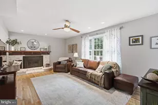 113 Hayhurst Ct, Holland, PA 18966 - Photo 17