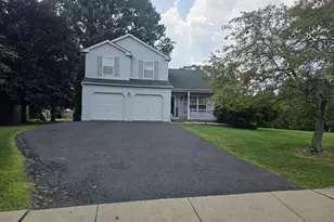 2 Live Oak Dr, Quakertown, PA 18951 - Photo 1